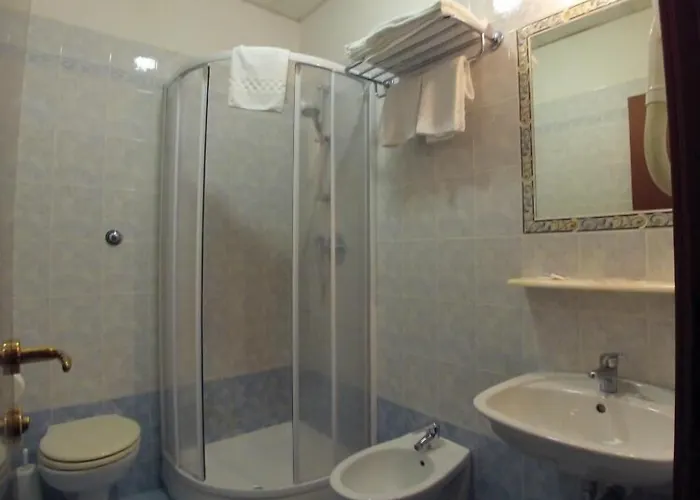 Otel Ferrari 2*
